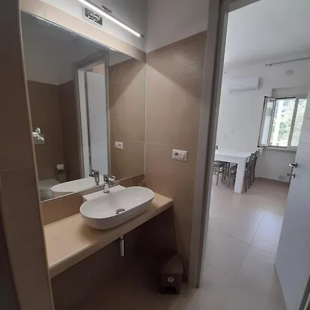 別荘 La Casa Al Mare ペスキチ